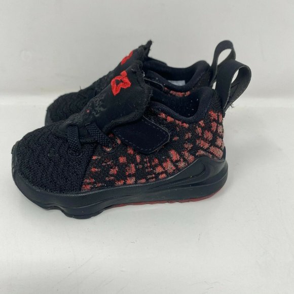 Nike Boys Lebron 17 BQ3177-006 Sneaker Shoes  4 C - Picture 3 of 8